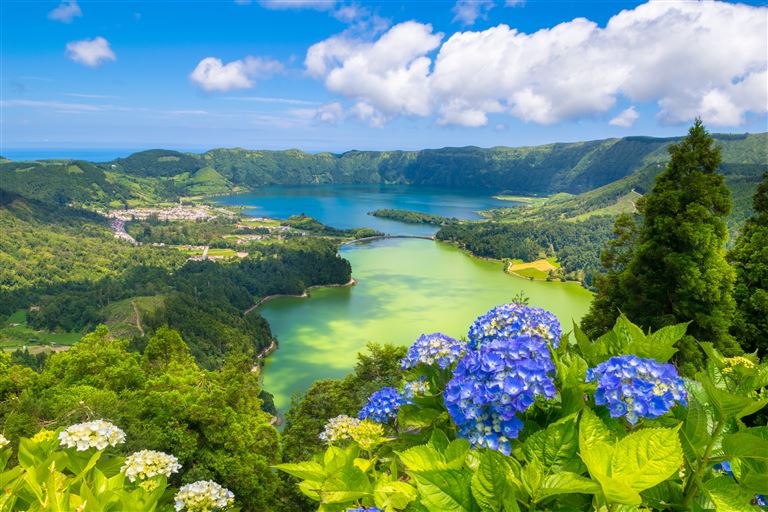 Azoren - Die schöne Grüne im Atlantik ©Nido Huebl/adobestock